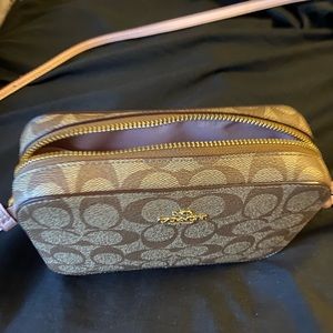 Generally Used!! Coach Set